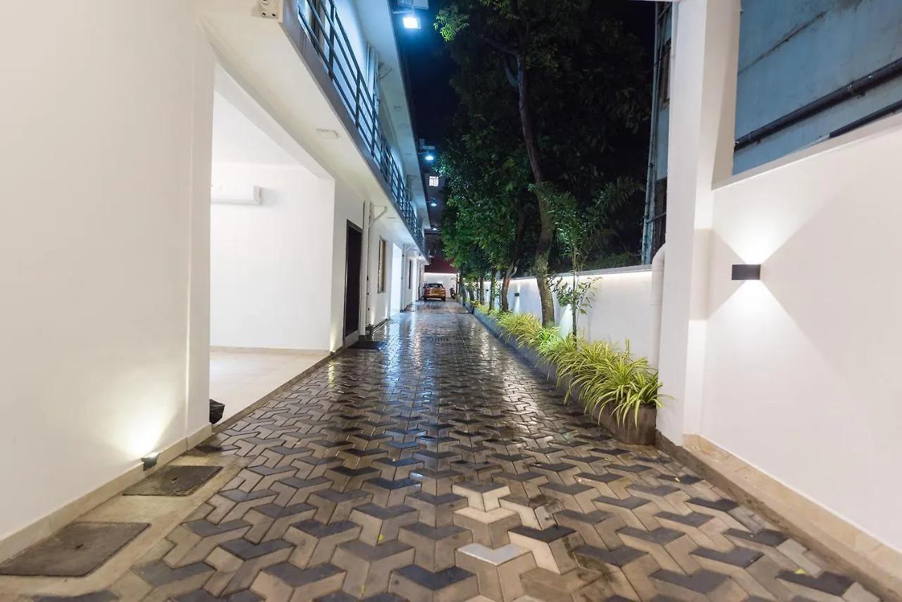 Viveka Hotel Colombo Kalubowila West